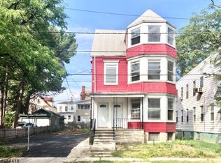 30 W Avon Ave, Irvington, NJ 07111