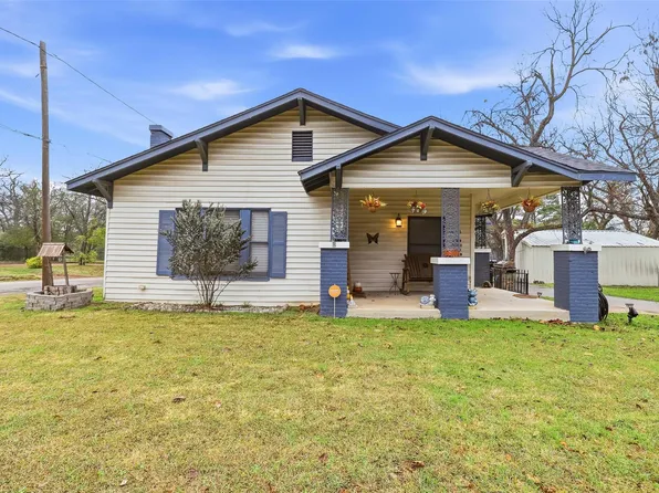 618 Granbury St, Cleburne, TX 76033