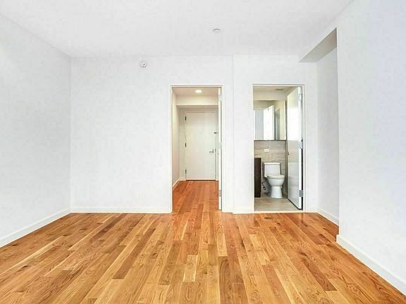 4th image of 142 N 6th St APT 1C