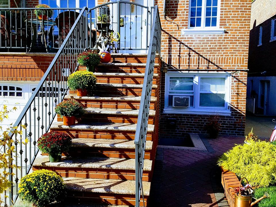 2nd image of 3713 Laurel Ave