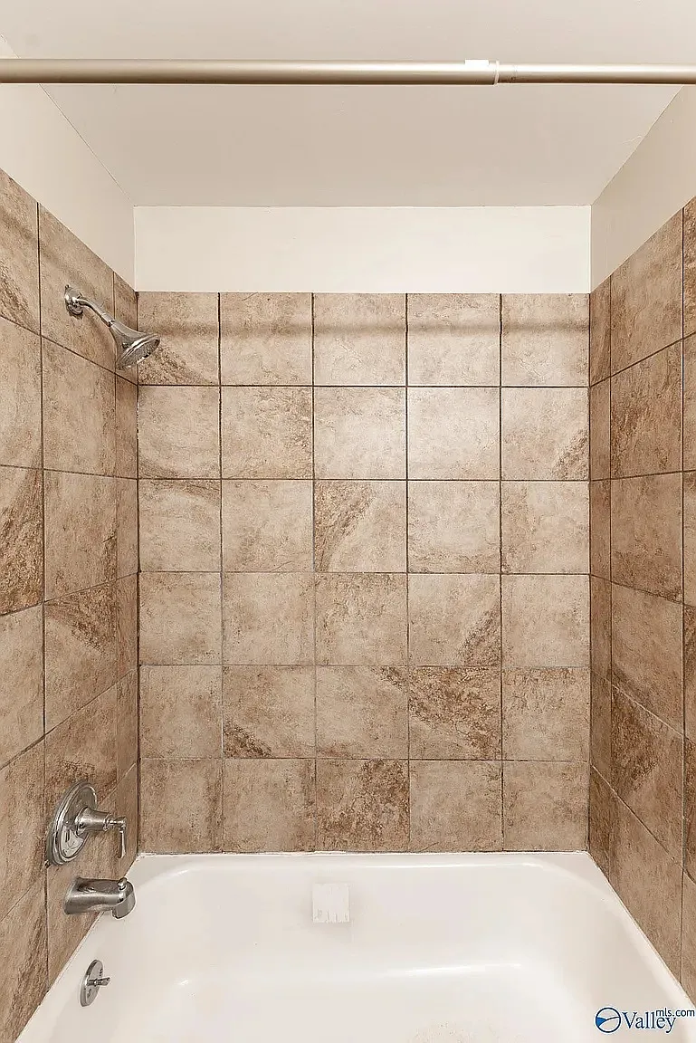 3207 Delia Lane Northwest - 1 — Photo 2