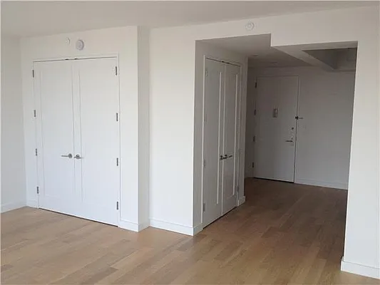 Rented by Platinvm Property Group New York | media 1