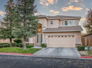 688 Century Ln, Clovis, CA 93612