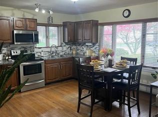 396 Laurel Hill Ave #2, Cranston, RI 02920