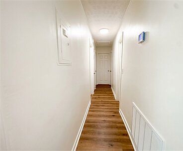5th image of 962 Farwell Dr
