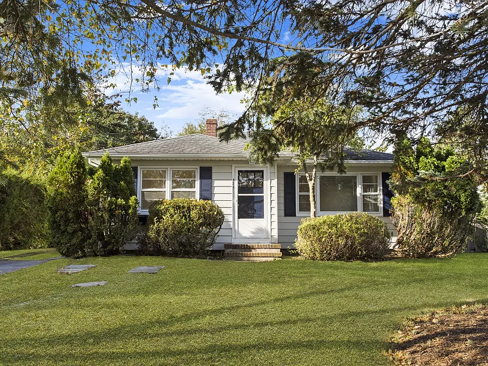 475 Clark Rd