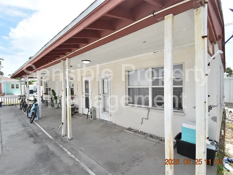 146 Coral Ave #C — Photo 8