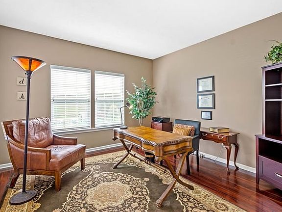 5th image of 101 McIntosh Dr