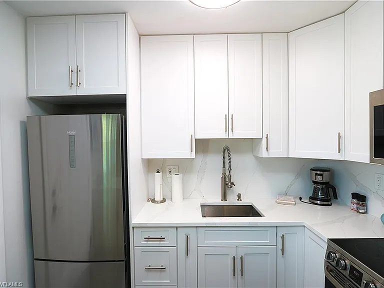 190 N Collier Blvd #K2 — Photo 2