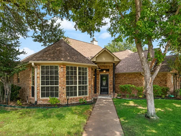 2421 E Windsor Dr, Denton, TX 76209