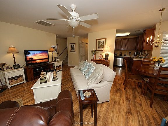 4th image of 318 Garden Grove Dr