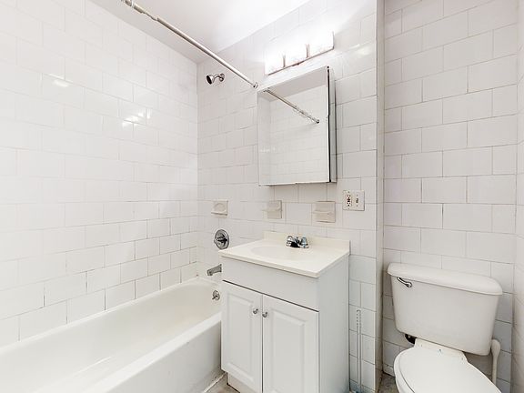 4th image of 24 King St APT 14