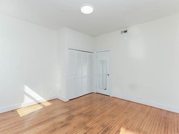 3rd image of 601 Graydon Ave APT A2