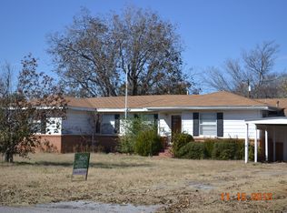 939 N Sunset Dr, Anadarko, OK 73005