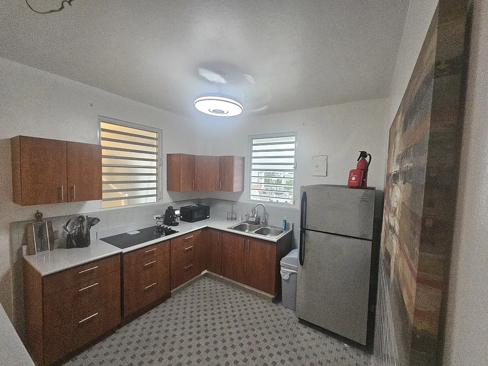 1350 Ashford #1R3B