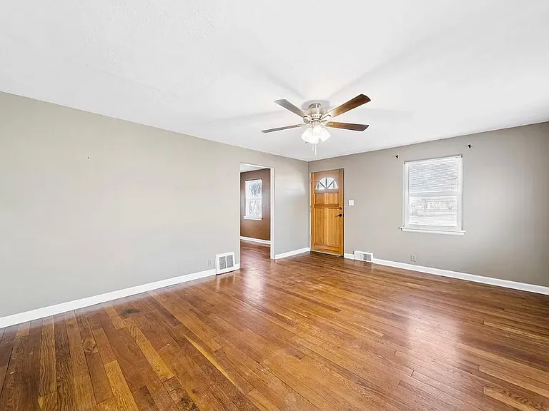 1446 Longfellow Ave — Photo 11