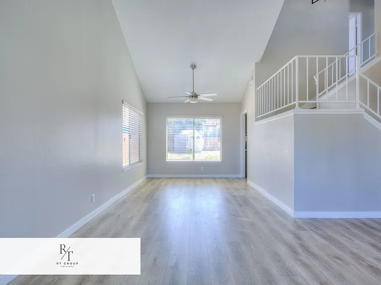 15326 Swarens Ct — Photo 8
