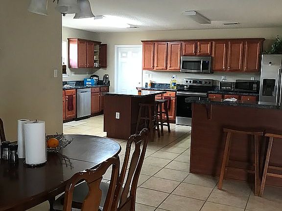 4th image of 10338 Lake Forest Dr