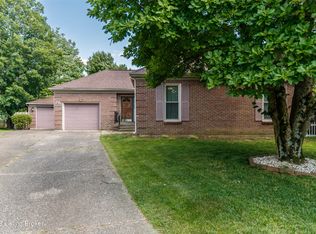 9016 Admont Ct, Louisville, KY 40220