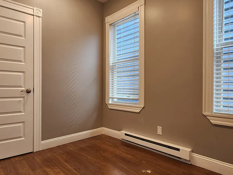 Office/Den/Bed 2