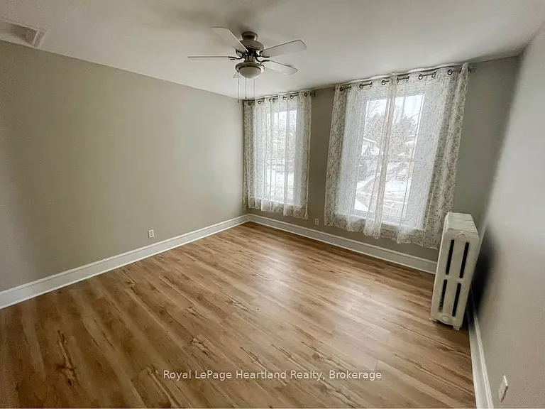 38 Ontario St — Photo 8