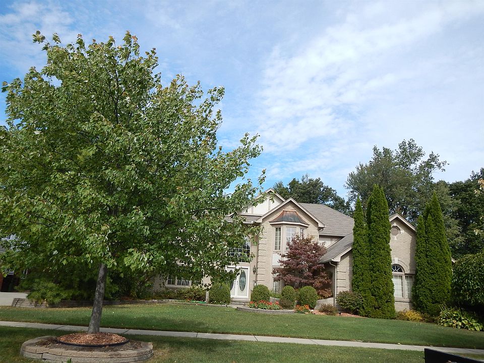 1st image of 14899 Towering Oaks Dr
