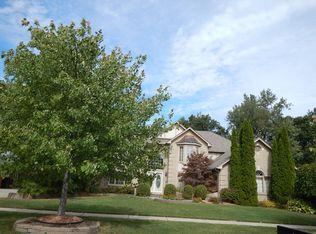 14899 Towering Oaks Dr, Shelby Township, MI 48315