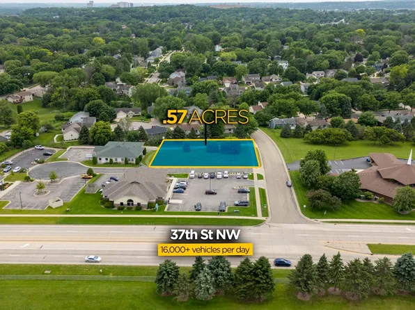 1022 Bel Air Lane Nw, Rochester, MN 55901