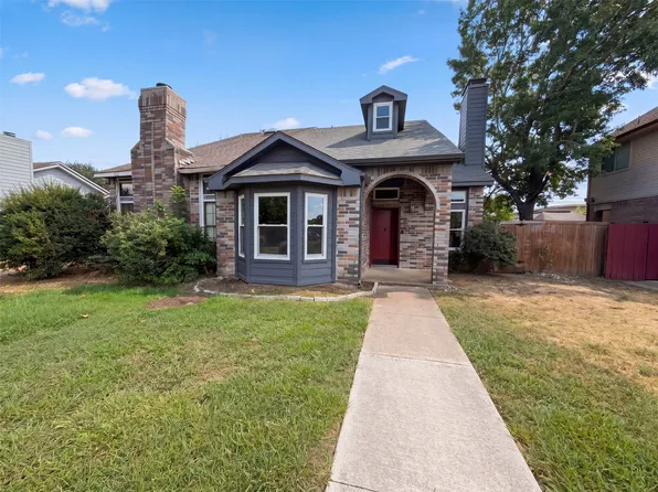 832 Brockden Dr, Mesquite, TX 75149