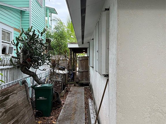 5th image of 414 Virginia Street