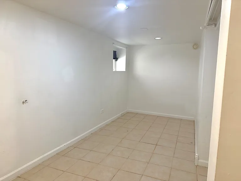3027 N Clybourn Ave #G — Photo 6
