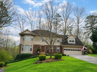 5788 Lost Grove Dr, Lilburn, GA
