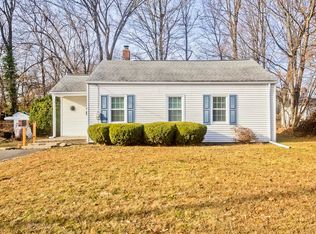 457 Westfield Rd, Holyoke, MA 01040