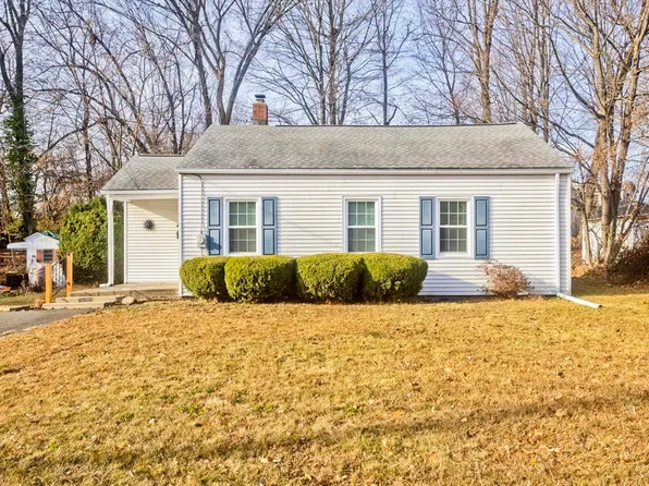 457 Westfield Rd, Holyoke, MA 01040