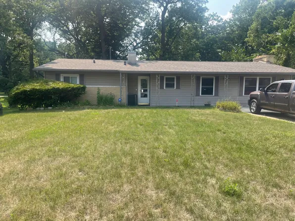 2107 Lucille St, Rockford, IL 61104