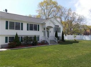 46 Woodbridge Rd, Niantic, CT 06357