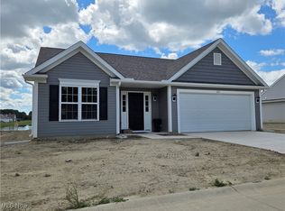 207 Queensbury Run, Elyria, OH
