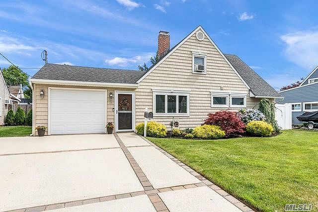 1st image of 35 Sheep Ln