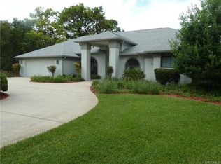28 Enclave Pt S, Homosassa, FL 34446