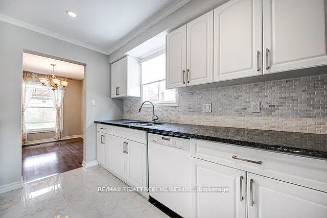 3 bed, $3,500 — Photo 4