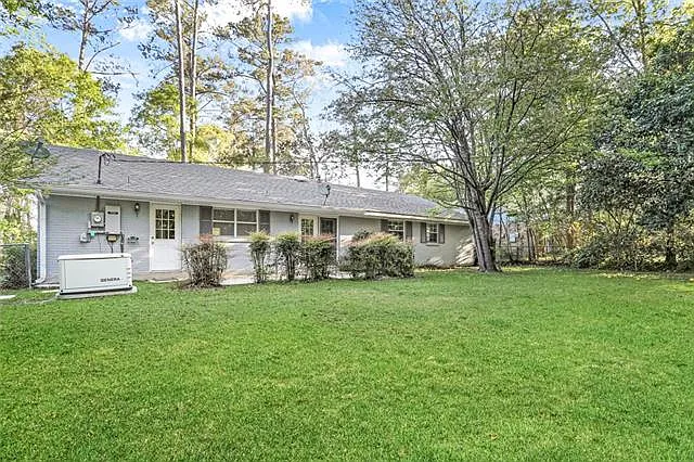 223 Robin Hood Dr — Photo 13