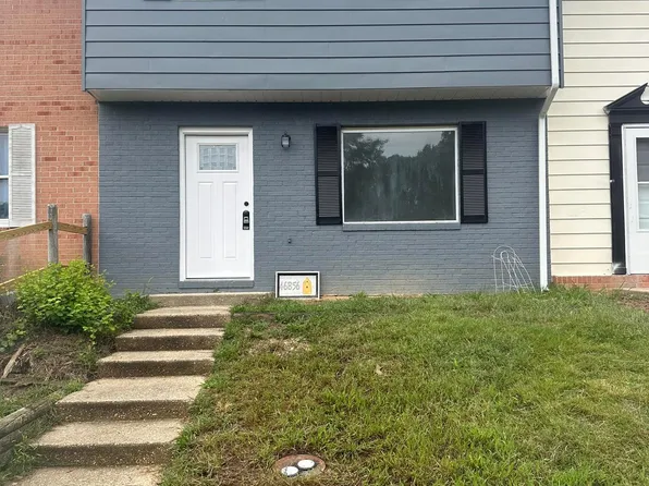 46856 Rogers Dr, Lexington Park, MD 20653