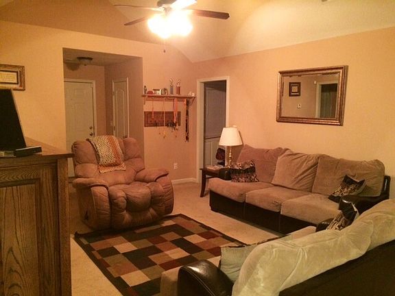 5th image of 109 Steerwood Trl
