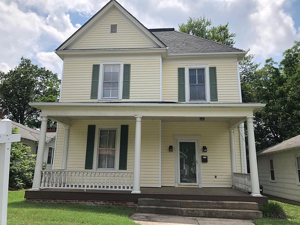 1st image of 209 Robertson Ave