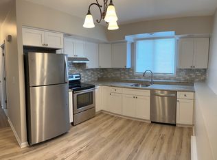 9 C St FLOOR 1, Cranston, RI 02920