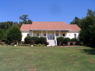 1388 Kings Landing Rd, Hampstead, NC 28443