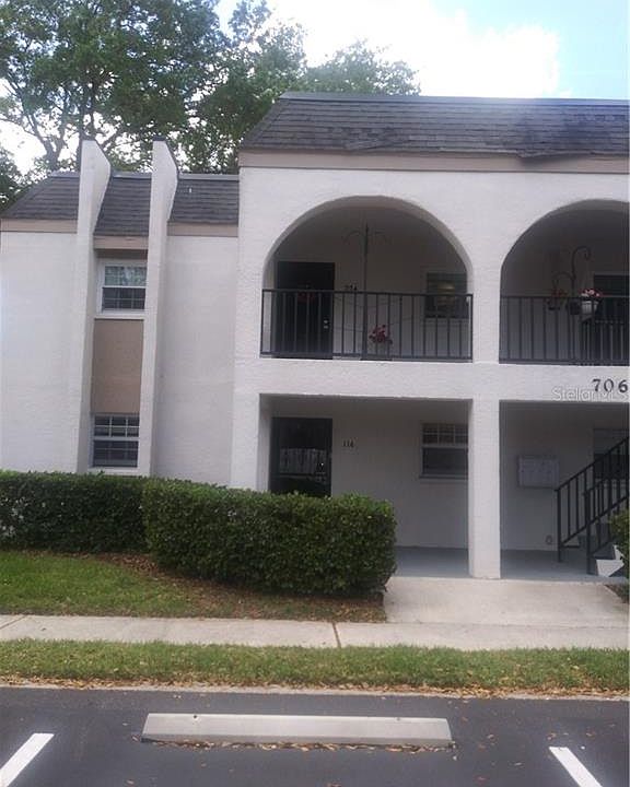 1st image of 706 Oakgrove Dr APT 114