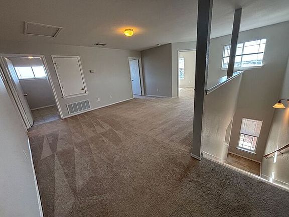 3rd image of 1005 Bakers Cv