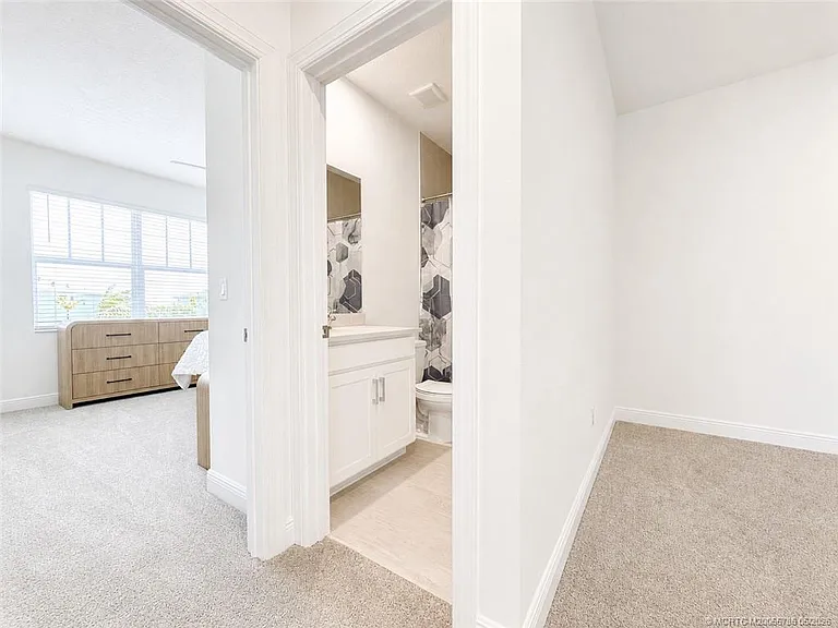 3583 NW Solange Ct — Photo 32