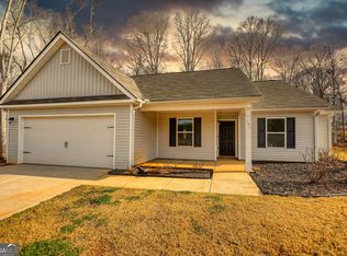 151 Rolling Woods Ln, Hull, GA 30646